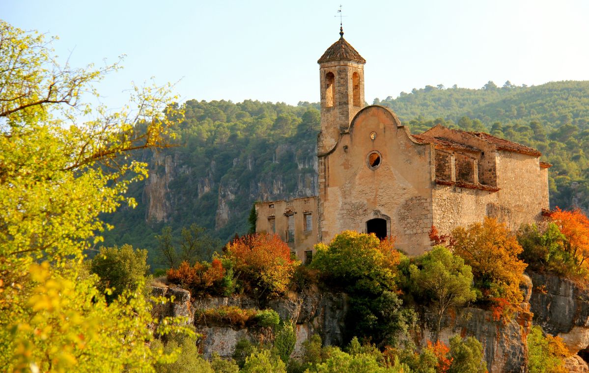 iglesia en ruinas en Sta. Perpètua de Gaià (Tarragona)